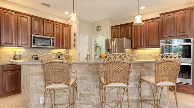 7915 KAVANAGH COURT, Sarasota, FL 34240