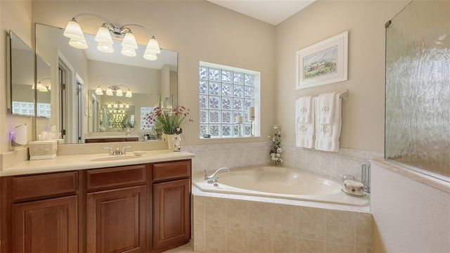 7915 KAVANAGH COURT, Sarasota, FL 34240