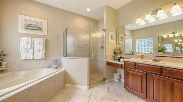 7915 KAVANAGH COURT, Sarasota, FL 34240