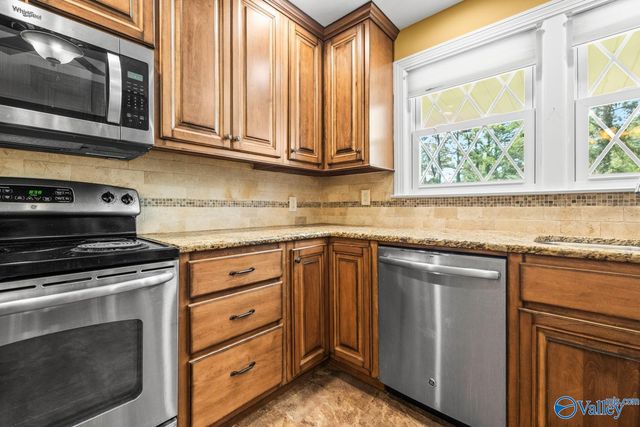 619 Dellwood Road SE, Huntsville, AL 35802