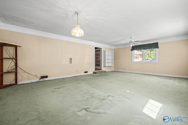 619 Dellwood Road SE, Huntsville, AL 35802