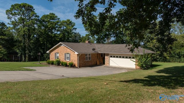 619 Dellwood Road SE, Huntsville, AL 35802