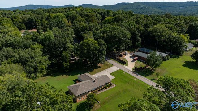 619 Dellwood Road SE, Huntsville, AL 35802