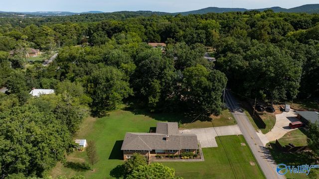 619 Dellwood Road SE, Huntsville, AL 35802