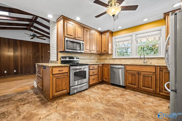 619 Dellwood Road SE, Huntsville, AL 35802
