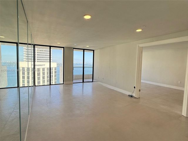 555 NE 15th St TS D, Miami, FL 33132