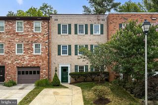 19 S ABINGDON ST, Arlington, VA 22204
