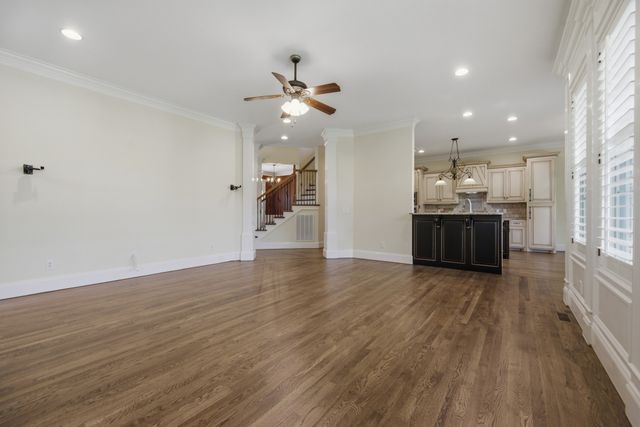 2926 Frank Robinson Dr, Murfreesboro, TN 37130