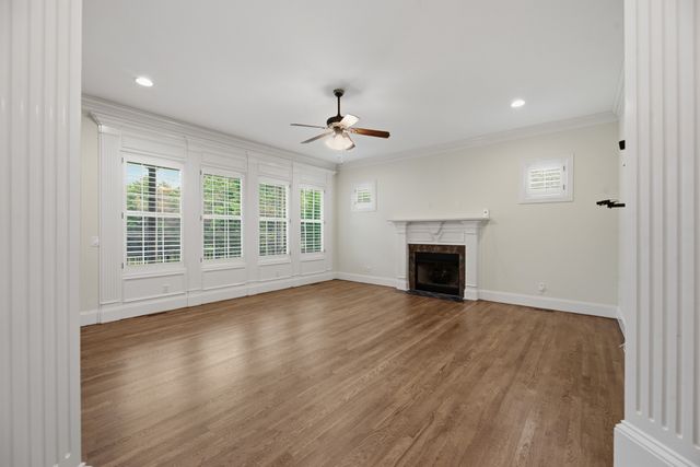 2926 Frank Robinson Dr, Murfreesboro, TN 37130