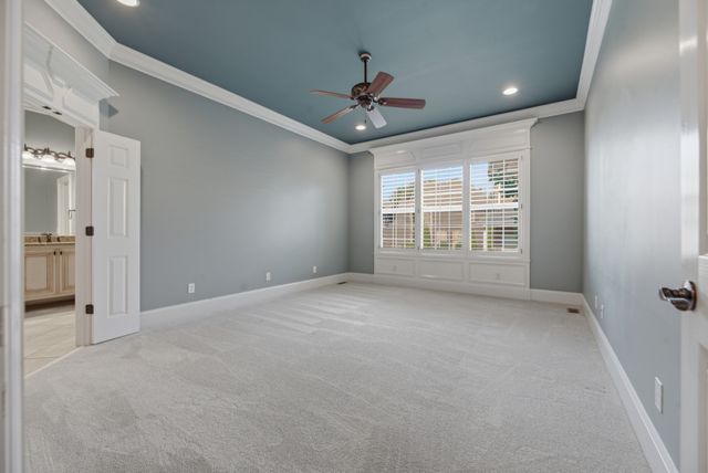 2926 Frank Robinson Dr, Murfreesboro, TN 37130