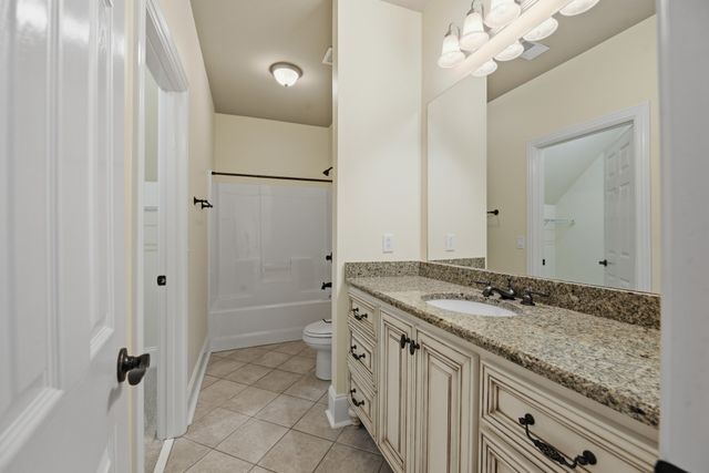 2926 Frank Robinson Dr, Murfreesboro, TN 37130