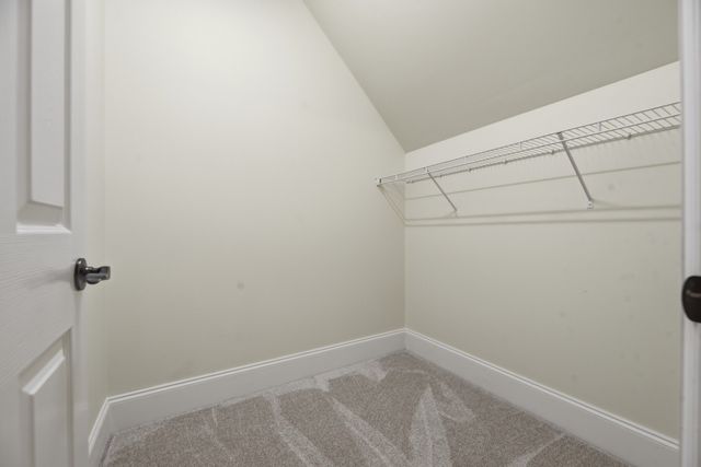 2926 Frank Robinson Dr, Murfreesboro, TN 37130