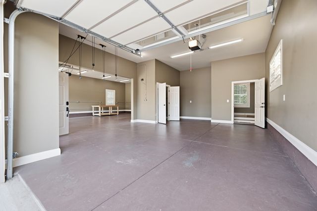 2926 Frank Robinson Dr, Murfreesboro, TN 37130