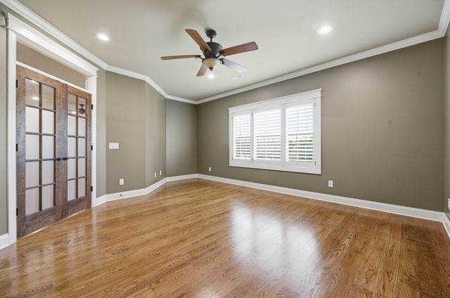 2926 Frank Robinson Dr, Murfreesboro, TN 37130