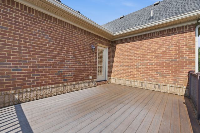 2926 Frank Robinson Dr, Murfreesboro, TN 37130