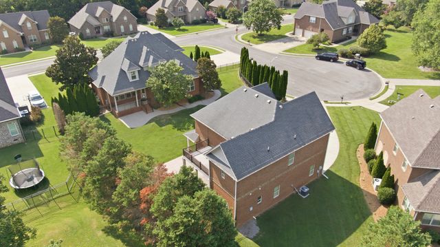 2926 Frank Robinson Dr, Murfreesboro, TN 37130