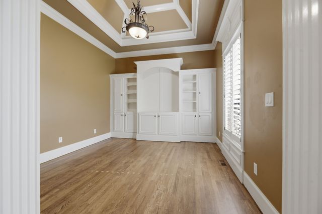 2926 Frank Robinson Dr, Murfreesboro, TN 37130