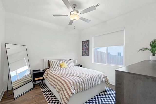 438 W Long Path Ct, Goddard, KS 67052