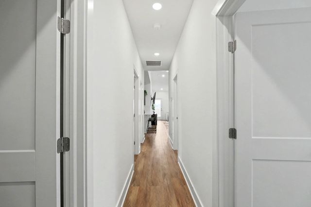 438 W Long Path Ct, Goddard, KS 67052