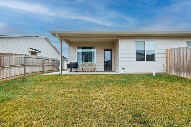 438 W Long Path Ct, Goddard, KS 67052