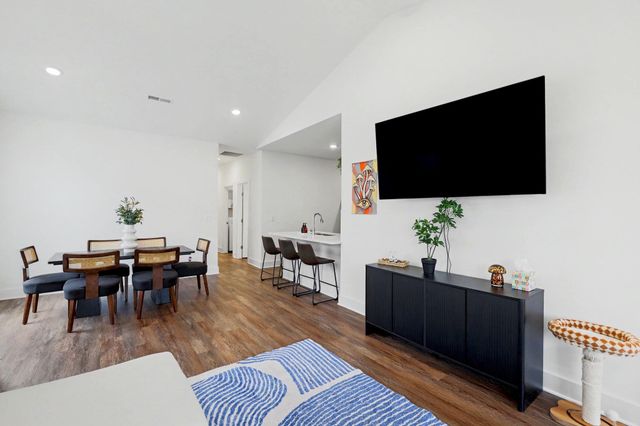 438 W Long Path Ct, Goddard, KS 67052