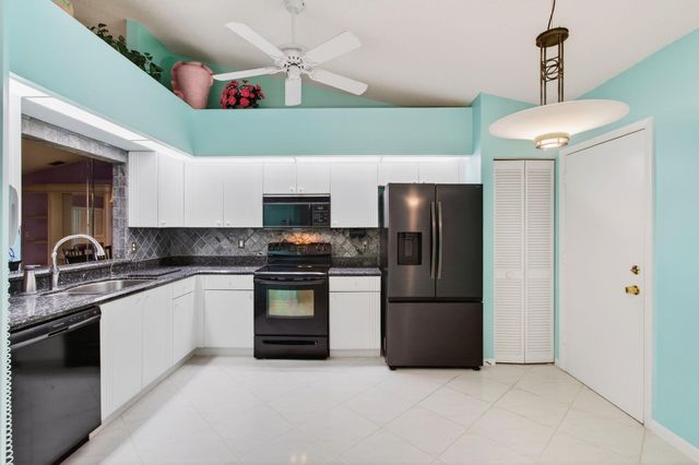 7808 Coral Lake Drive, Delray Beach, FL 33446