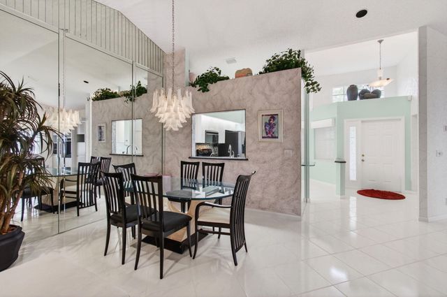 7808 Coral Lake Drive, Delray Beach, FL 33446