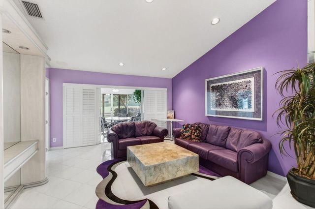 7808 Coral Lake Drive, Delray Beach, FL 33446