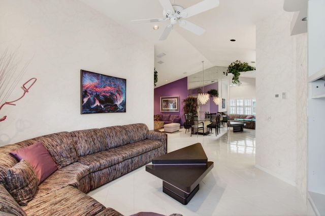 7808 Coral Lake Drive, Delray Beach, FL 33446