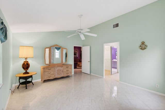 7808 Coral Lake Drive, Delray Beach, FL 33446