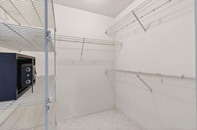 7808 Coral Lake Drive, Delray Beach, FL 33446