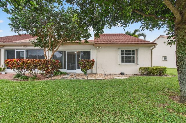 7808 Coral Lake Drive, Delray Beach, FL 33446