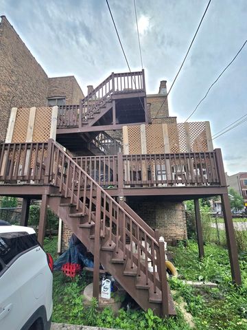 2214 W Washington Boulevard, Chicago, IL 60612