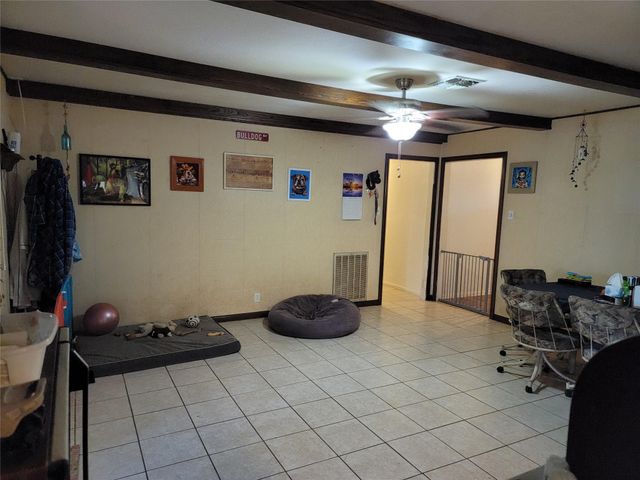 3 Ivy Court, Jones Creek, TX 77541