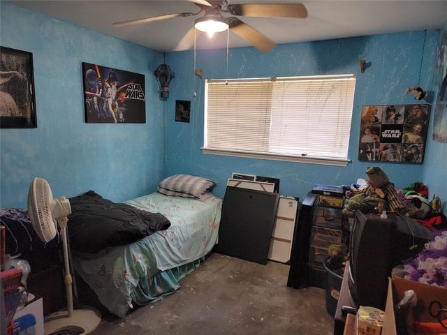 3 Ivy Court, Jones Creek, TX 77541