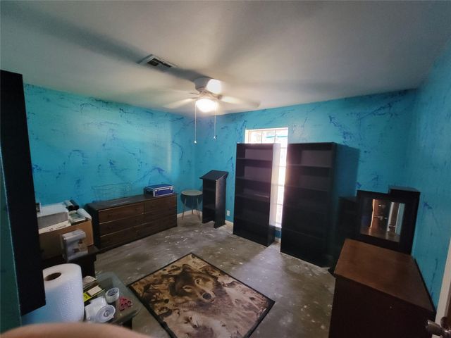 3 Ivy Court, Jones Creek, TX 77541