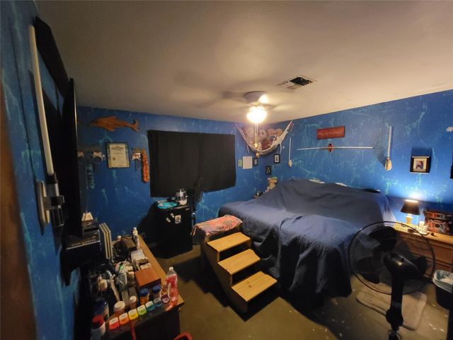 3 Ivy Court, Jones Creek, TX 77541