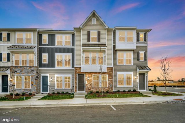 9403 PACIFIC ELM ST, Fredericksburg, VA 22407