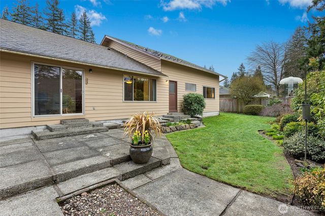 16602 NE 18th Street, Bellevue, WA 98008