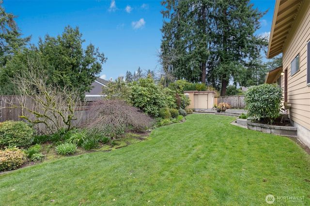 16602 NE 18th Street, Bellevue, WA 98008