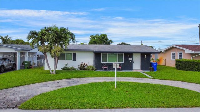 1160 NW 79th Ter, Pembroke Pines, FL 33024
