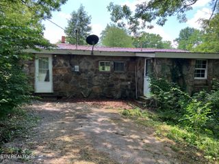 1610 Pow Camp Rd, Crossville, TN 38572
