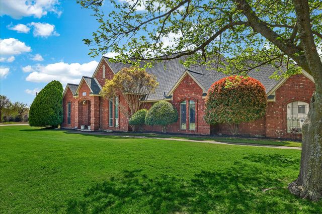 2303 Hillside Court, Southlake, TX 76092