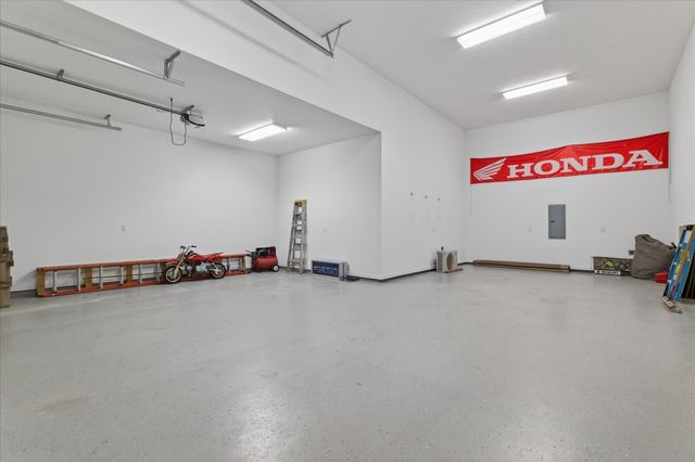 2303 Hillside Court, Southlake, TX 76092