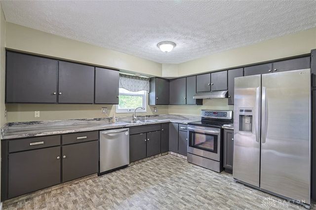 321 Allanhurst Avenue, Vandalia, OH 45377