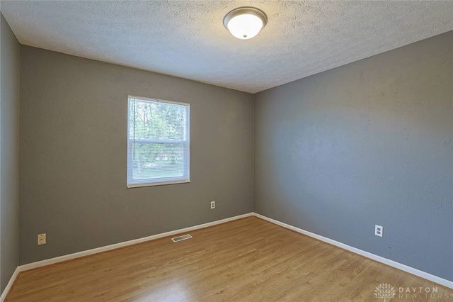 321 Allanhurst Avenue, Vandalia, OH 45377