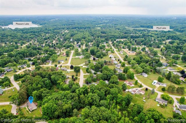 5262 Conifer Drive, Columbiaville, MI 48421