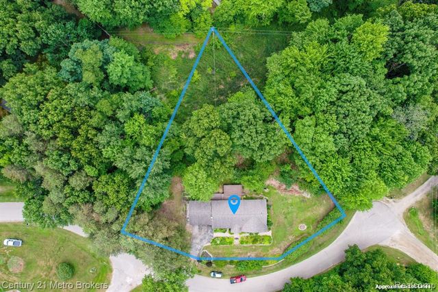 5262 Conifer Drive, Columbiaville, MI 48421