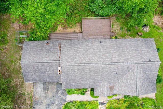 5262 Conifer Drive, Columbiaville, MI 48421