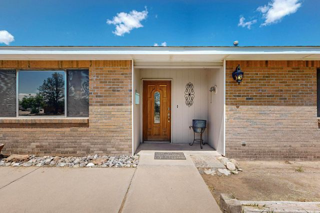 2809 PALACIO Place SW, Albuquerque, NM 87105